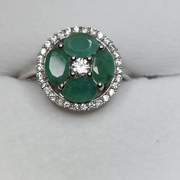 2.11 ct.Emerald and Diamond ring - Picture 2 of 6